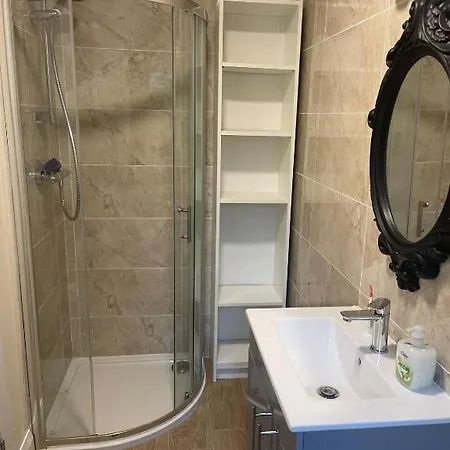 Beechwood - B Holiday home *